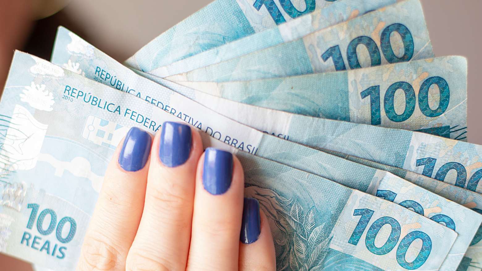 Estratégia 60/25/15 é a aposta da Empiricus para buscar renda extra em agosto; entenda