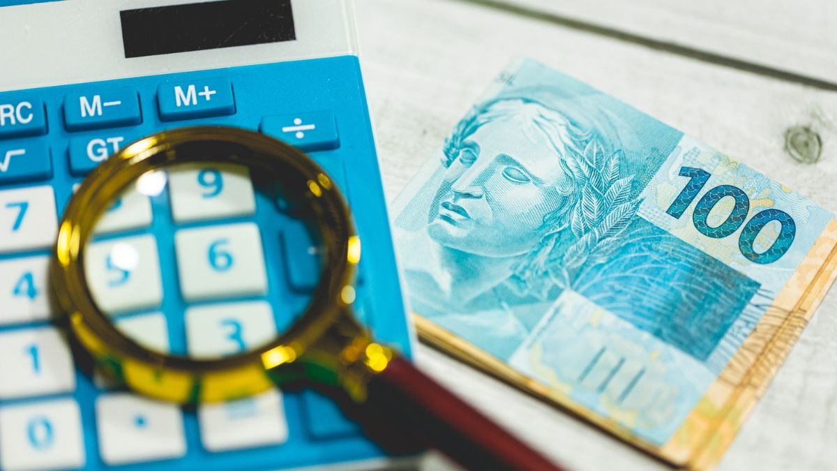 Nem quem guarda dinheiro está no controle: pesquisa da Serasa revela os 4 perfis financeiros dos brasileiros