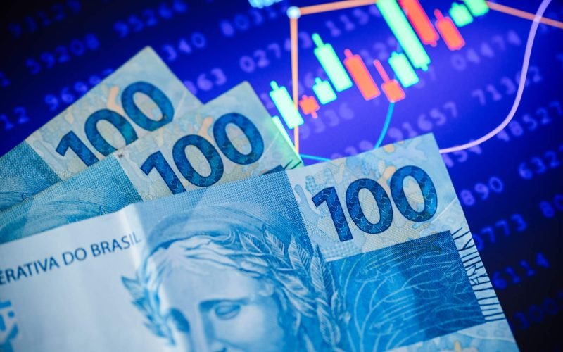 ChatGPT e Gemini comendo poeira? Especialista em IA revela por que Claude nada de braçada quando o assunto é investir com auxílio da tecnologia 