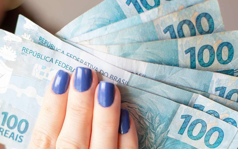 Estratégia 60/25/15 é a aposta da Empiricus para buscar renda extra em agosto; entenda