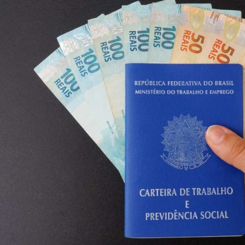 Governo antecipa novamente o décimo terceiro salário de aposentados e pensionistas do INSS; confira quando o dinheiro será liberado