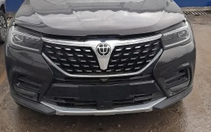 Leilão da Receita Federal oferece SUV raro por R$ 22,5 mil, carros baratos e itens de luxo; veja como participar